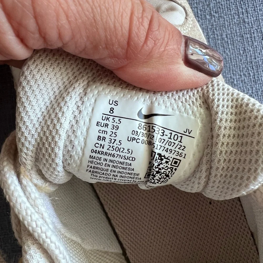 Nike Court Borough Low Premium cream sneakers - Size 8 - Picture 9 of 9